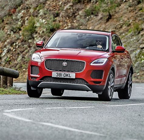 Jaguar Lance Son Premier SUV Compact LE Pace 24 Heures