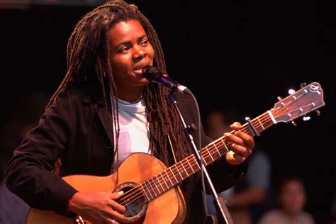 Tracy Chapman Wins Song of the Year at the 2023 CMA Awards for 'Fast