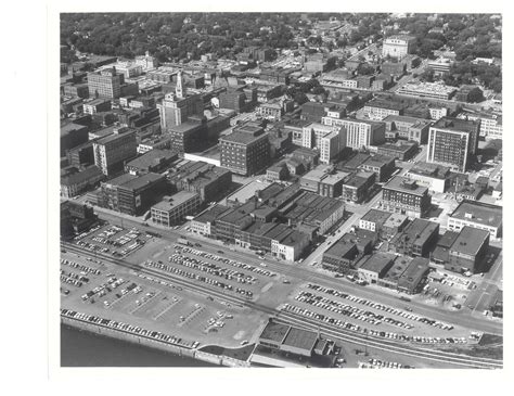 Davenportia 1962 This Aerial Photo Of Downtown Davenport Flickr