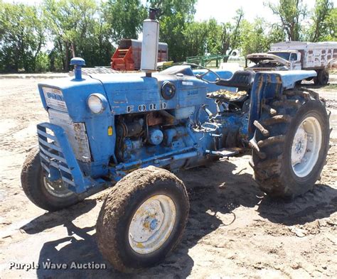 Ford 3400 Tractor In Kinsley Ks Item Do9745 Sold Purple Wave