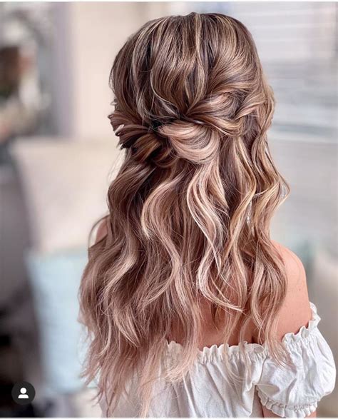 25 stunning boho bridal hairstyles the glossychic brides maid hair bridemaids hairstyles
