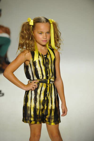 petite fashion models model person wikipedia find  perfect