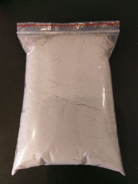 Looking to start doing pest control for a void. Diatomaceous Earth 100g - Bee Australian