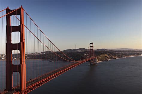 Stay Golden San Franciscos Incredible Golden Gate Bridge Transfercar