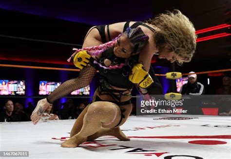 Sapphire Wrestler Photos And Premium High Res Pictures Getty Images