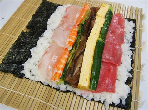ング用品・雑貨 スマート家電・スマートホームデバイス 家電・電化製品 安全用品 diyグッズ トラベルグッズ・レジャー ペット用品 食料品・フードメニュー ファッション. 海鮮太巻き（巻き方のコツ）のレシピ、作り方（神田 麻帆 ...