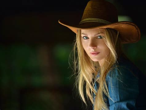 Sexy Blue Eyed Long Haired Blonde Teen Cowgirl Wallpaper 5138