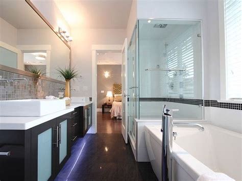 30 Latest Elegant Long Narrow Bathroom Design Narrow Bathroom Galley