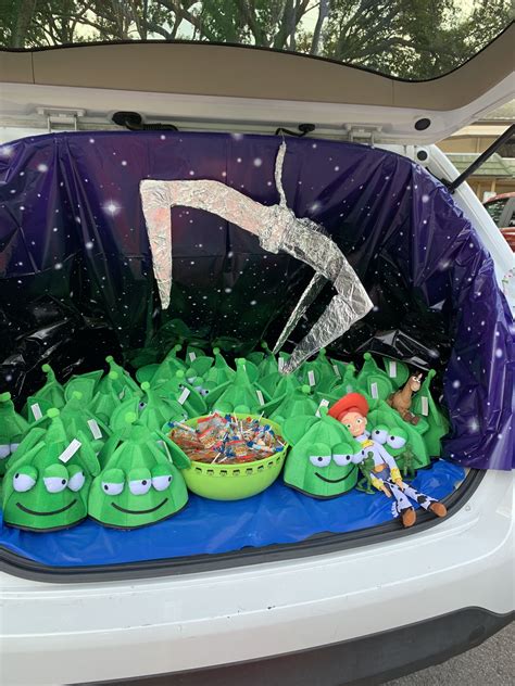 trunk or treat the claw toy story trunk or treat toy story halloween the claw toy story