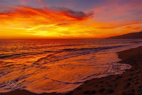 Fiery Sunset in Zuma Beach - November 3, 2018 - Zuma Beach in Malibu ...
