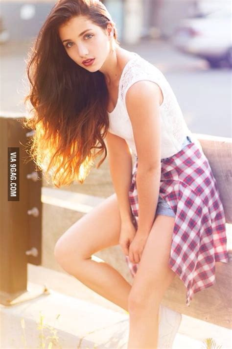 Emily Rudd 9GAG