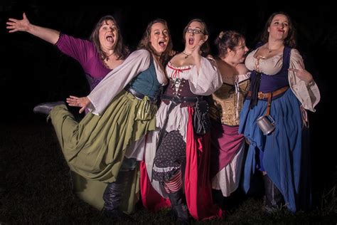 Local Singing ‘wenches To Release First Album — On Hip Hop Label