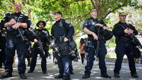 Readers Best Comments Police Use Of Force Standards Should Protect