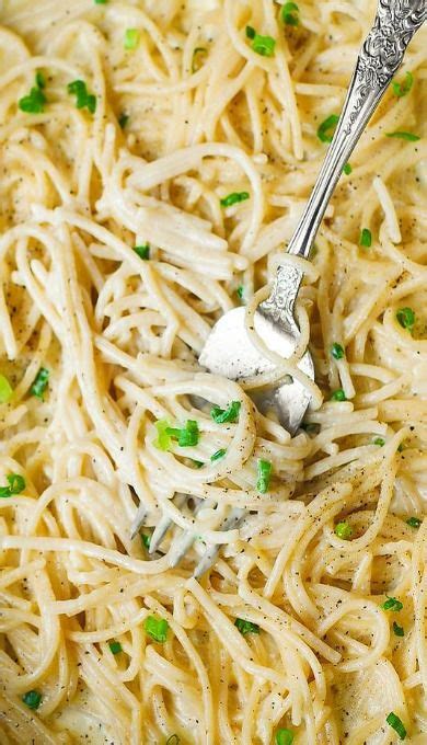 I know you love a creamy pasta dish well, who doesn't? Creamy Four Cheese Garlic Spaghette Sauce | Recipes, Food ...