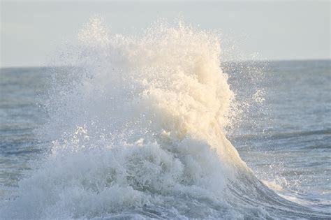 Pounding Wave Jonathan Leigh Flickr