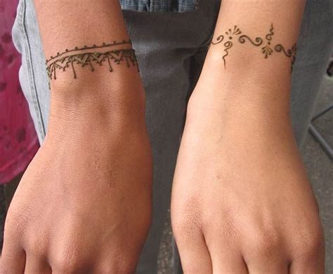 90 best small wrist tattoos designs meanings 2019 small henna tattoo on wrist, wrist tattoos are one of the most unique small tattoos they seem to be very simple but means a lot to the wearer and always are near and dear how long. Mehendi designs for wrist - Part 2 | Henna designs wrist, Henna tattoo wrist, Simple henna tattoo