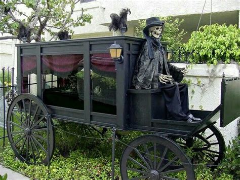Haunted Horse Drawn Hearse Outdoor Haunted House Decor For Halloween