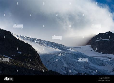 Sulzenauferner Glacier Stubaier Alpen Stock Photo Alamy