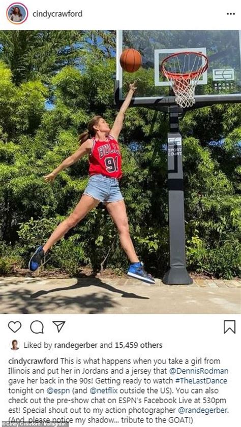 Cindy Crawford Shoots Hoops In A Chicago Bulls Jersey Given To Her By