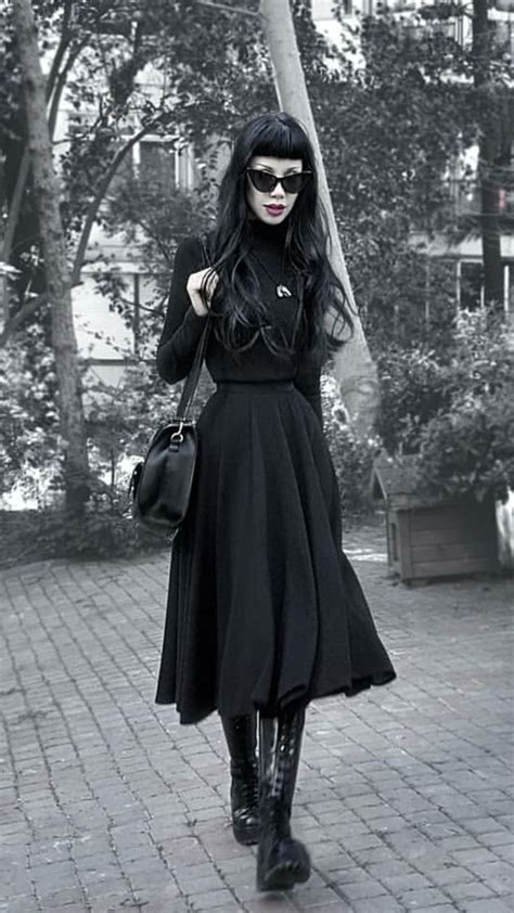 Pin By Spiro Sousanis On Gothography Elegant Goth Edgy Work Outfits Gothic Outfits