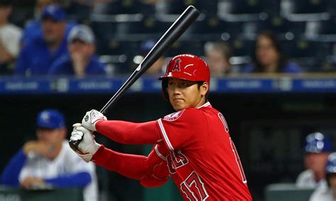 Shohei Ohtani Number Shohei Ohtani Pays Mlb Official Attention To