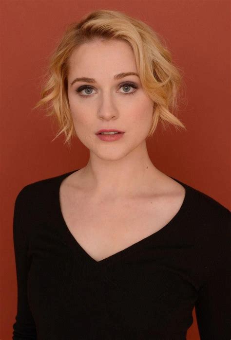 She wore a stunning black dress with a high slit, paired with. Evan Rachel Wood | Evan rachel wood, Hair beauty, Hair