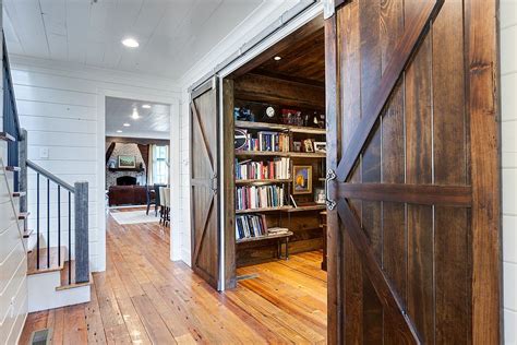 20 Home Offices With Sliding Barn Doors