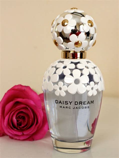 Review Marc Jacobs Daisy Dream Perfume Just Lovely Little Things