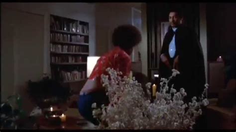 A year after her mother's death, sydney prescott (neve campbell), and her friends started experiencing some strange phone calls. SCREAM BLACULA SCREAM (PAM GRIER- FULL MOVIE) - YouTube