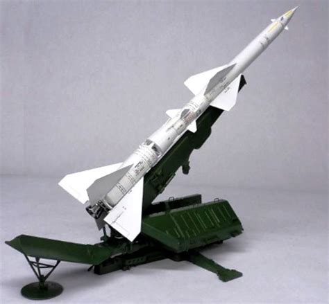 Sa 2 Guideline Missile On Launcher 135 Scale Trumpeter Model Kit