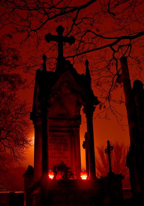Graveyard By Kaiser S Haunted Images Old Cemeteries Cemeteries