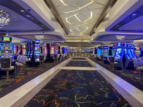 Boyd Gaming opens its Sacramento-area casino a month ahead of schedule