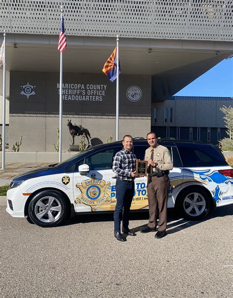 Earnhardt Auto Centers Awards Vehicle To The Maricopa County Sheriffs