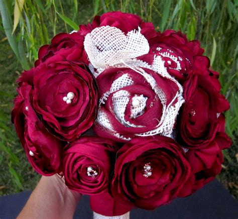 Diy flower craft, diy projects, fabric crafts, wedding crafts. Emily Rose Blossoms: Rustic Fabric Flower Bouquet