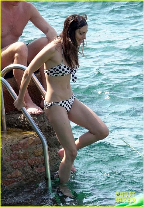 Phoebe Tonkin Bella Heathcote Bare Bikini Bods In Capri Photo