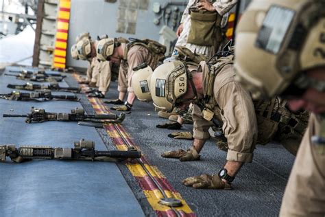 Loadout Room Photo Of The Day Us Marines Fatigue Bodies Fire