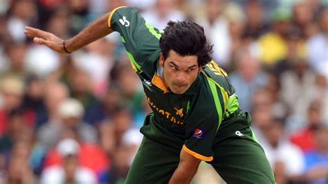 Pakistan Fast Bowler Mohammad Irfan Set To Quit Test Cricket Cricket News Sky Sports