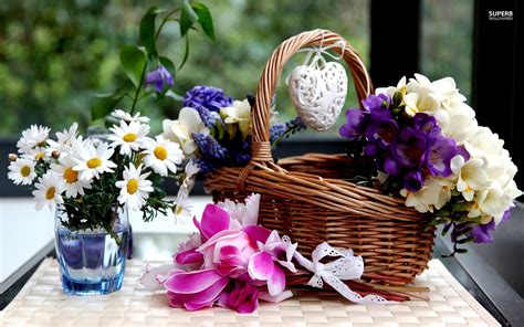 Order basket arrangements online from winni and stun your loved ones. سـلات ورد من تجميعي 2015 - منتديات درر العراق