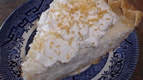 If you're cooking a pie for a long time i suggest covering the edges of the pie with foil or a pie crust cover to prevent burning. Sugar-Free Coconut Cream Pie (Diabetic) | Recipe in 2020 | Sugar free recipes, Diabetic recipes ...