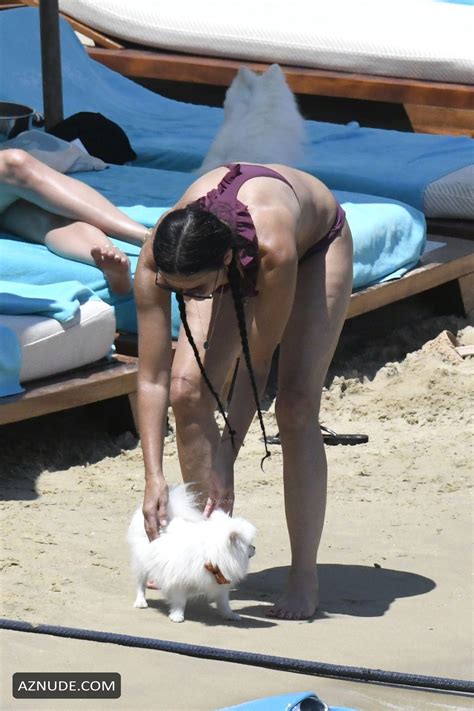Demi Moore Sexy Enjoys A Beach Day In Mykonos Aznude My Xxx Hot Girl