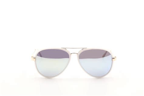 Saat ini, berbagai produk kacamata telah banyak dijual, mulai dari jenis kacamata minus, kacamata plus, hingga kacamata kekinian yang biasa digunakan. Kacamata hitam kekinian? Intip disini yuk agar kamu selalu ...