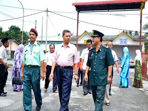 Ini sekolah sangat cocok untuk yang naik kelas ke sd semoga lulus ya. skkhirjohari5080: PERKHEMAHAN TUNAS KADET REMAJA SEKOLAH ...