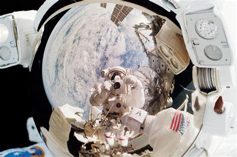 Astronaut Buzz Aldrin Astronauts Take The Coolest Selfies From Outer