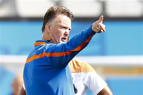 Yet it was under the dutchman that mourinho made his first steps into management. FC Barcelona: Louis van Gaal nennt seine besten Spieler - beide spielten bei Barça