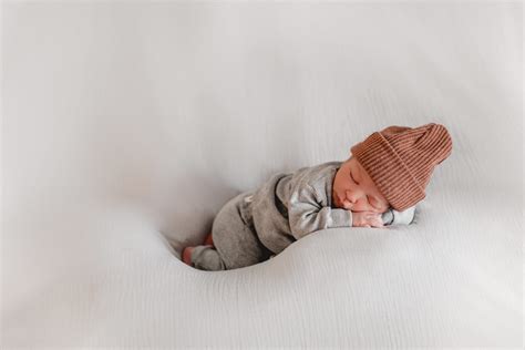 Neugeborenenshooting In Düsseldorf Und Köln Babyshooting Fotografin