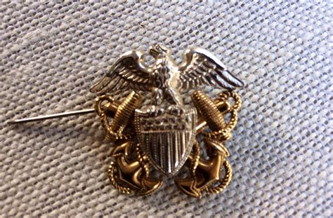 Us Navy Sterling Silver And 10kt 120 Gf Eagle And Anchor Pin Etsy