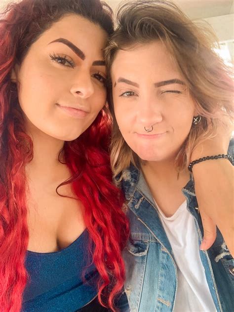 Kim Rosacuca Kimrosacuca • Fotos De Casal Para Se Inspirar Lesbian Couple Cute Face Love