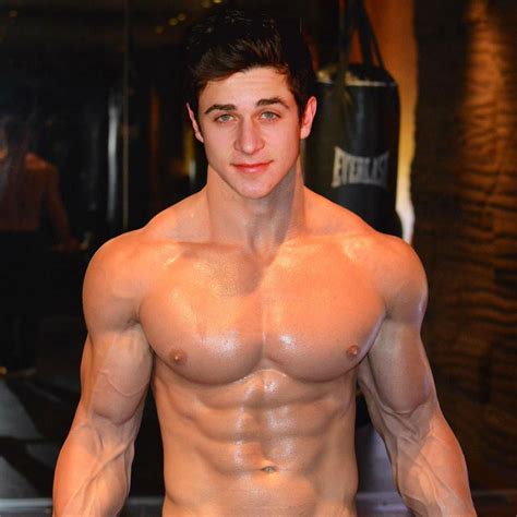 Naked Pictures Of David Henrie Black Lesbiens Fucking