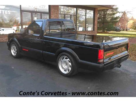 This pickup truck featured a turbocharged 4.3l v6 engine. 1991 GMC Syclone for Sale | ClassicCars.com | CC-935053