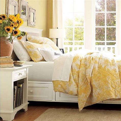 22 Yellow Bedroom Ideas That Will Cheer You Up Country Bedroom Decor